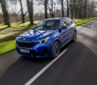 BMW iX1 xDrive30 (2023) // Source : Etienne Rovillé