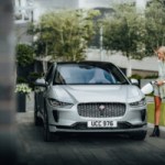En rechargeant votre voiture électrique, vous financez sans le savoir l’industrie du pétrole En rechargeant votre voiture électrique, vous financez sans le savoir l’industrie du pétrole