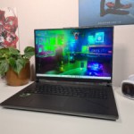 Test de l’Asus ROG Strix SCAR 18 (G834J) : puissance de feu spectaculaire, prix et format considérables Test de l’Asus ROG Strix SCAR 18 (G834J) : puissance de feu spectaculaire, prix et format considérables