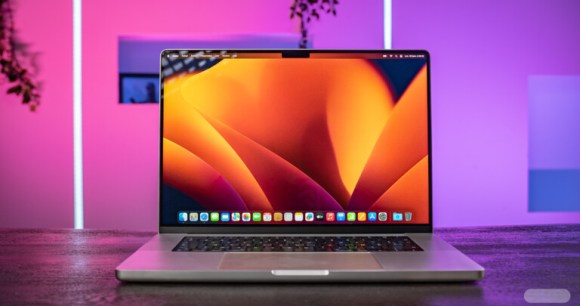 Apple MacBook Pro 16 M2 Max // Source : Chloé Pertuis - Frandroid Apple MacBook Pro 16 M2 Max // Source : Chloé Pertuis - Frandroid