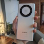 Honor Magic 5 Lite officialisé : grand écran Oled, deux jours d’autonomie… le smartphone pas cher parfait ? Pas si vite Honor Magic 5 Lite officialisé : grand écran Oled, deux jours d’autonomie… le smartphone pas cher parfait ? Pas si vite