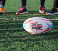 Un ballon de rugby // Source :  Edgar Pimenta via Unsplash