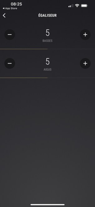 Les réglages de tonalité sont repris dans l'app.