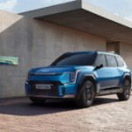 Kia baisse les prix de sa nouvelle voiture électrique EV9 pour mieux concurrencer les Tesla Model Y et Model X Kia baisse les prix de sa nouvelle voiture électrique EV9 pour mieux concurrencer les Tesla Model Y et Model X