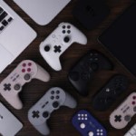 Les manettes 8BitDo s&rsquo;incrustent sur Mac, iPhone, iPad et Apple TV