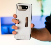 L'Asus ROG Phone 7 // Source : Chloé Pertuis pour Frandroid L'Asus ROG Phone 7 // Source : Chloé Pertuis pour Frandroid