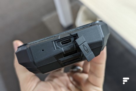 Doogee V Max // Source : Frandroid