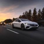 Comment Mercedes compte se mettre au niveau de Tesla avec l’aide de Google