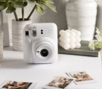Le Fujifilm Instax Mini 12 // Source : Fujifilm