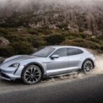 Même s’il sera bientôt 25 fois moins cher, le carburant de synthèse n’éclipsera pas les voitures électriques Même s’il sera bientôt 25 fois moins cher, le carburant de synthèse n’éclipsera pas les voitures électriques
