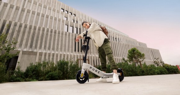 La Pure Advance de Pure Electric.