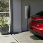 Tesla montre la recharge sans fil des voitures électrique avec cette mystérieuse photo Tesla montre la recharge sans fil des voitures électrique avec cette mystérieuse photo