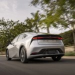 Comment Toyota utilise ses vieilles Prius pour réduire la pollution de ses voitures électriques Comment Toyota utilise ses vieilles Prius pour réduire la pollution de ses voitures électriques