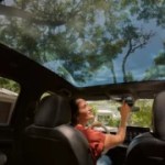 Comment fonctionne le toit panoramique « magique » des nouvelles voitures électriques de Porsche et Volkswagen Comment fonctionne le toit panoramique « magique » des nouvelles voitures électriques de Porsche et Volkswagen
