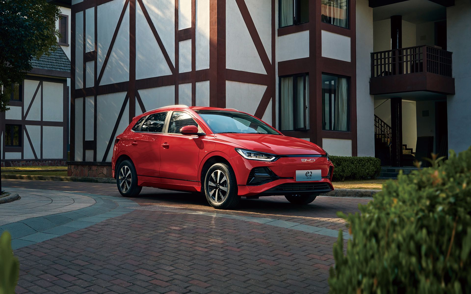 BYD e2