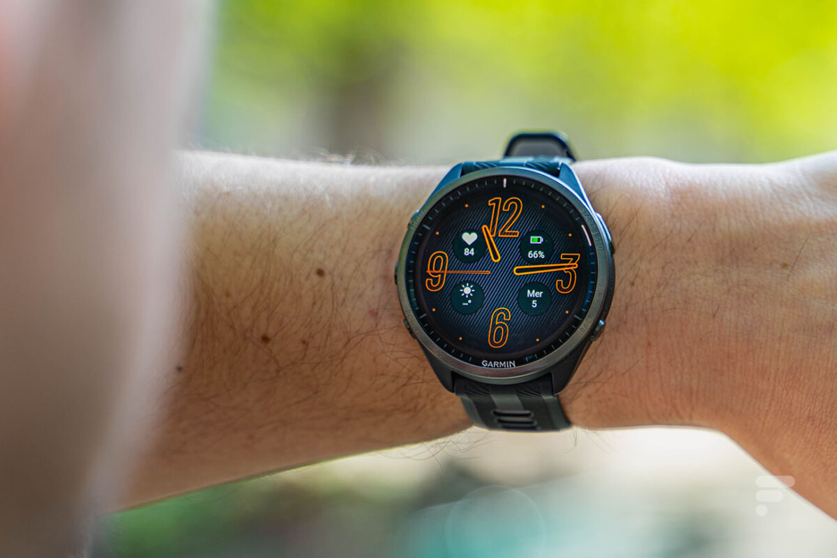 La Garmin Forerunner 965 // Source : Chloé Pertuis - Frandroid La Garmin Forerunner 965 // Source : Chloé Pertuis - Frandroid