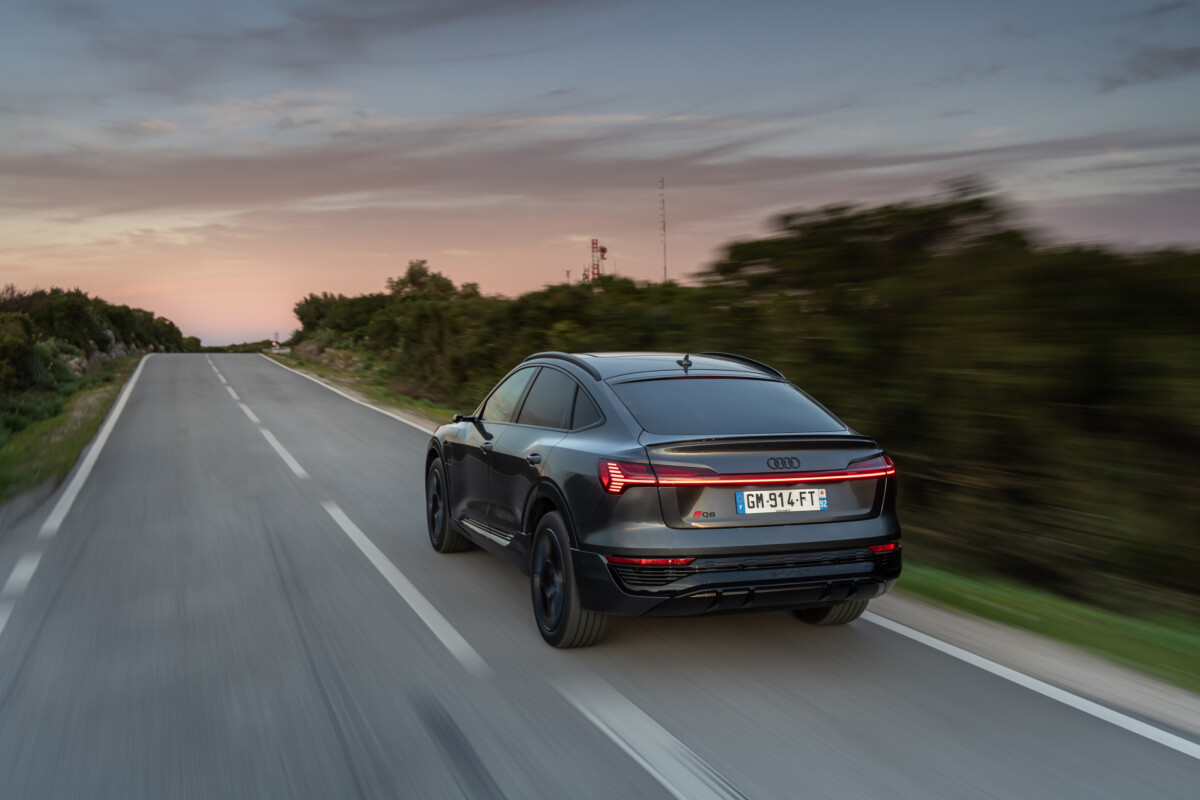 Audi Q8 e-tron Sportback // Source : The Good Click Audi Q8 e-tron Sportback // Source : The Good Click