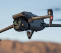 Le DJI Mavic 3 Pro // Source : DJI
