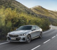 BMW i5 grise
