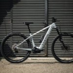 Ce puissant et nouveau VTT électrique s’adresse aux novices, pour la ville et les parcours accessibles Ce puissant et nouveau VTT électrique s’adresse aux novices, pour la ville et les parcours accessibles