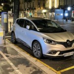 Oui, stationner sur une place dédiée à la recharge des voitures électriques peut vous coûter très cher