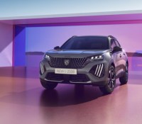 PEUGEOT_E-2008_2305STYP_041