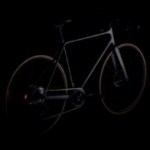 Ce vélo électrique tout en carbone et ultra léger fait rêver, mais est hors de prix Ce vélo électrique tout en carbone et ultra léger fait rêver, mais est hors de prix