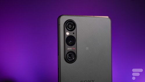 Le Sony Xperia 1 V // Source : Chloé Pertuis pour Frandroid