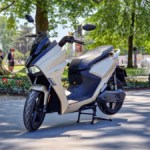 Essai du Horwin SK3 : un scooter électrique 125cc à l’allure sportive et à un prix abordable Essai du Horwin SK3 : un scooter électrique 125cc à l’allure sportive et à un prix abordable
