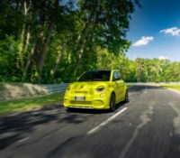 Abarth 500e // Source : Marie Lizak pour Frandroid