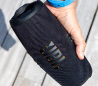 Test JBL Charge 5 Wi-FI