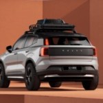 Volvo nous avait réservé une surprise pour la sortie de sa nouvelle voiture électrique EX30 Volvo nous avait réservé une surprise pour la sortie de sa nouvelle voiture électrique EX30