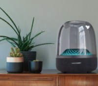 La Harman Kardon Aura Studio 4 // Source : Harman Kardon La Harman Kardon Aura Studio 4 // Source : Harman Kardon