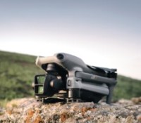 Le DJI Air 3 // Source : DJI
