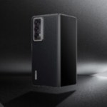 Ce YouTubeur assemble le smartphone pliable le plus fin du monde Ce YouTubeur assemble le smartphone pliable le plus fin du monde