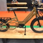 On a vu ce vélo électrique fabriqué en lin et on vous explique pourquoi c’est une bonne idée On a vu ce vélo électrique fabriqué en lin et on vous explique pourquoi c’est une bonne idée