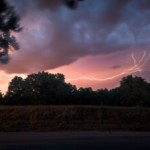 La foudre peut-elle détruire vos appareils électroniques ? Nos conseils en cas d’orage La foudre peut-elle détruire vos appareils électroniques ? Nos conseils en cas d’orage