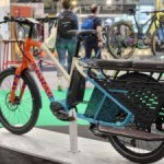 Peugeot à fond sur les vélos électriques : on a vu ses nouveaux cargos (longtail et biporteur) Peugeot à fond sur les vélos électriques : on a vu ses nouveaux cargos (longtail et biporteur)