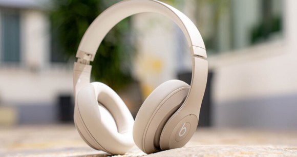 Le Beats Studio Pro // Source : Chloé Pertuis - Frandroid Le Beats Studio Pro // Source : Chloé Pertuis - Frandroid