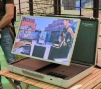 LG StandbyME GO // Source : Frandroid