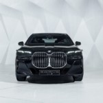 Tesla en a rêvée, BMW l’a fait : la première voiture électrique blindée à l’épreuve des balles Tesla en a rêvée, BMW l’a fait : la première voiture électrique blindée à l’épreuve des balles
