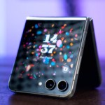 Samsung répond à Motorola : le Galaxy Z Flip 6 en approche et ce sera en France Samsung répond à Motorola : le Galaxy Z Flip 6 en approche et ce sera en France