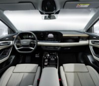 L'intérieur de l'Audi Q6 e-tron // Source : Audi