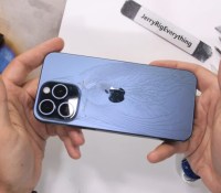 Apple iPhone 15 Pro Max // Source : JerryRigEverything
