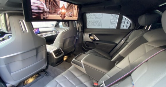 Essai_BMW_Theatre_Screen-IMG_7046