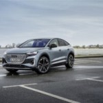 L’Audi Q4 e-tron se recharge encore plus vite et monte en puissance, mais pas seulement L’Audi Q4 e-tron se recharge encore plus vite et monte en puissance, mais pas seulement