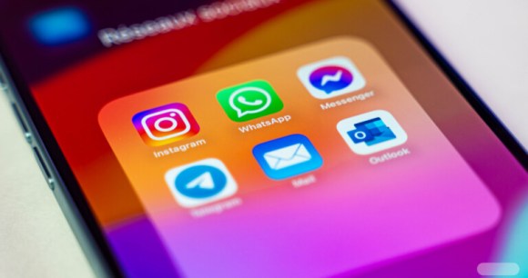 Les réseaux sociaux Meta sur iPhone // Source : Chloé Pertuis - Frandroid