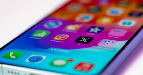 Apple iPhone 15 // Source : Chloé Pertuis - Frandroid Apple iPhone 15 // Source : Chloé Pertuis - Frandroid