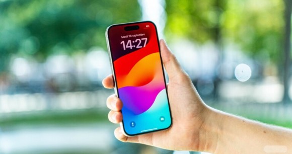 Apple iPhone 15 Pro // Source : Frandroid Apple iPhone 15 Pro // Source : Frandroid