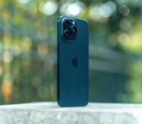 Apple iPhone 15 Pro // Source : Frandroid